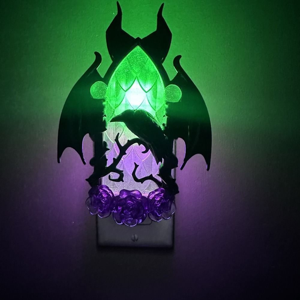 ALL NEW Maleficent Dragon DISNEY VILLAINS Wallflower Plug-In Bath‎ & Body Works